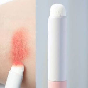 Kochanie - Lip Makeup Brush with Sleeve