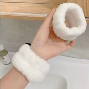 Good Living - Plain Coral Fleece Face Wash Wrist Band / Set