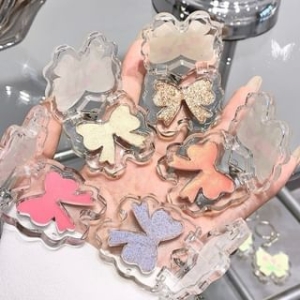 Cappuvini - Butterfly Flower Keychain Sparkling Eyeshadow - 5 Colors - 2g