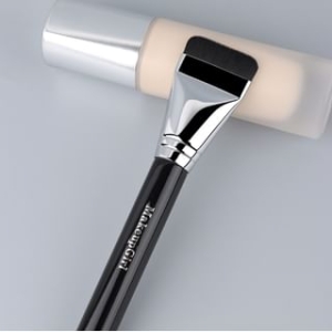 Hepius - Flat Foundation Brush