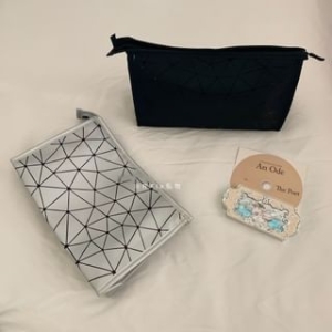 Cheleondie - Print Faux Leather Makeup Bag / Pencil Case