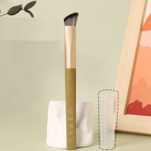 Buttermilk - Triangular Iron Highlighting Brush