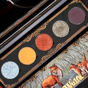 SHELLWE MAKEUP - 5 Colors Wulfa Chameleon Eyeshadow Palette - 5g