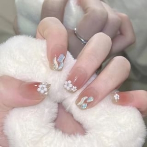 Pristella - Floral Rhinestone Press On Nail