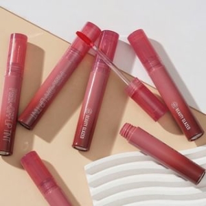 Long-Lasting Matte Peel-Off Lipstick