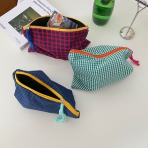 gleegroove - Plaid Fabric Makeup Bag / Pencil Case