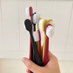 Pinky Whirl Toothbrush