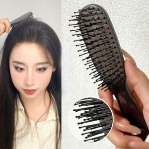 denivyse - Plastic Hair Brush