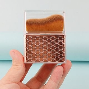 Yesima - Retractable Mini Foundation Brush