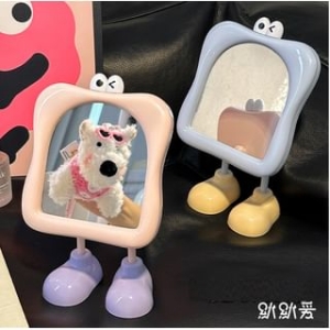 Momoi - Cartoon Plastic Desktop Mirror